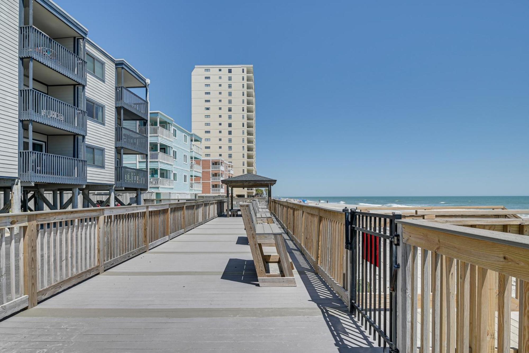 Coastal Condo On Beach With Community Pool Access! Myrtle Beach Ngoại thất bức ảnh