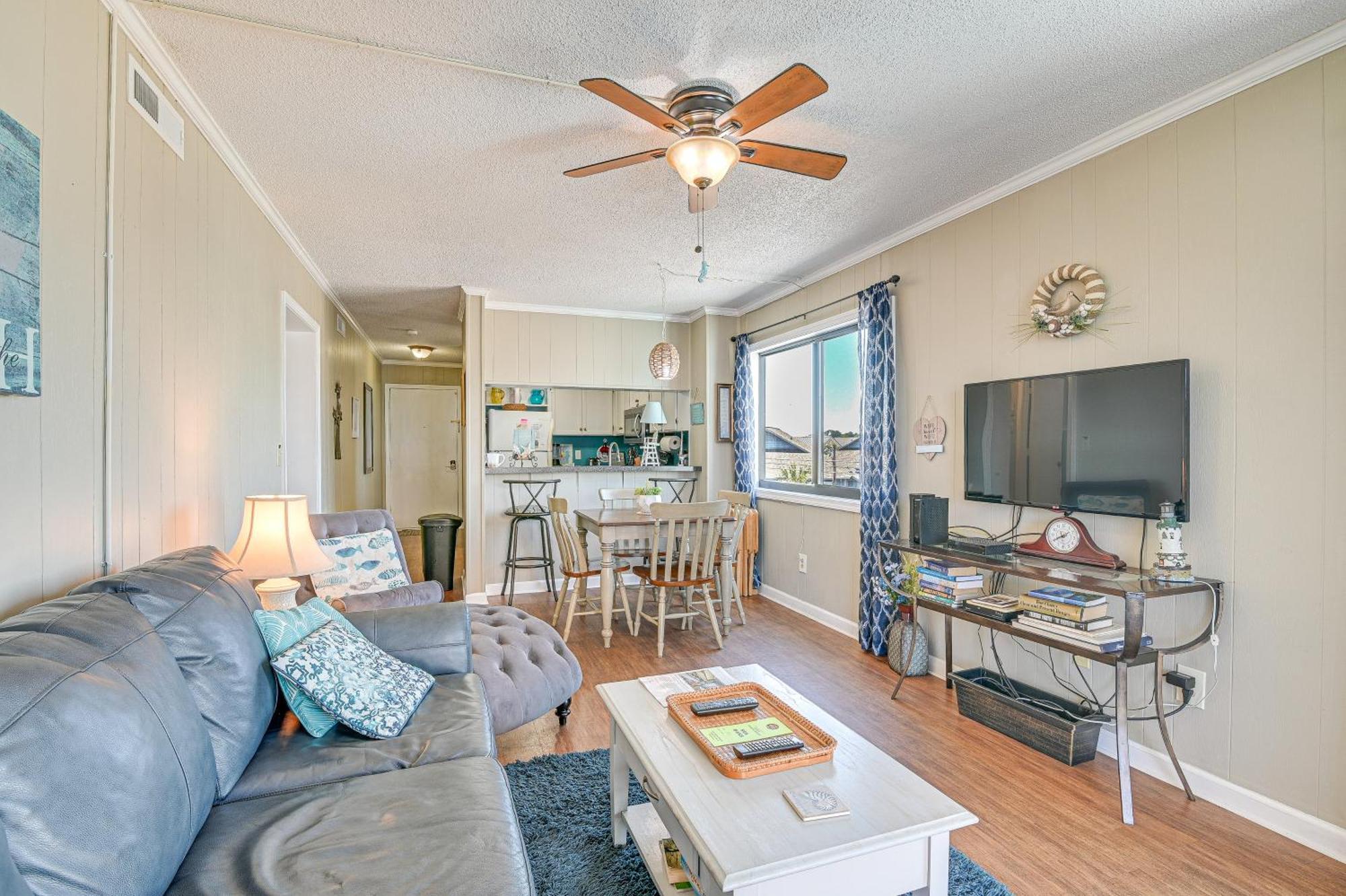 Coastal Condo On Beach With Community Pool Access! Myrtle Beach Ngoại thất bức ảnh